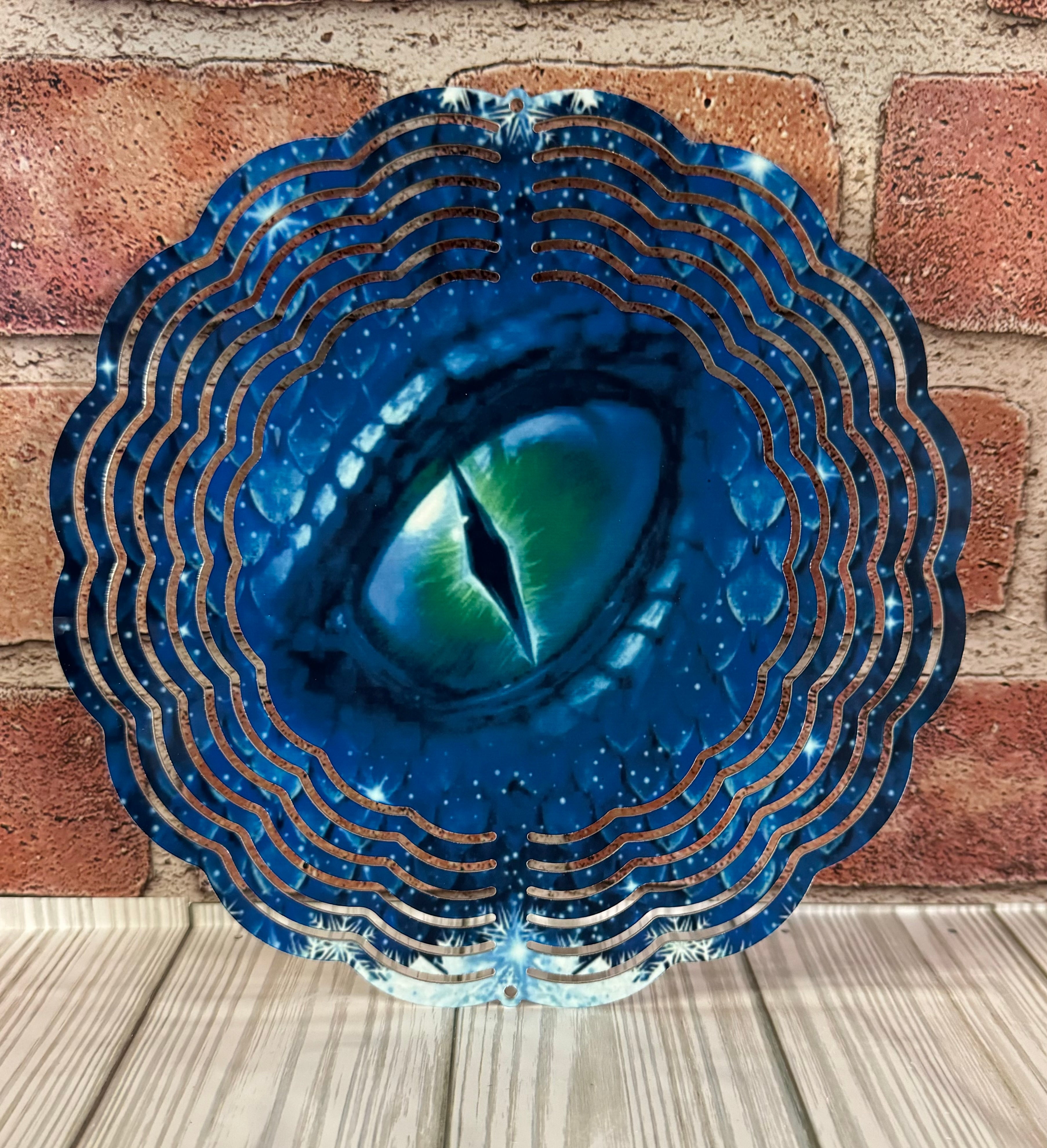 Wind Spinner Dragon Eye